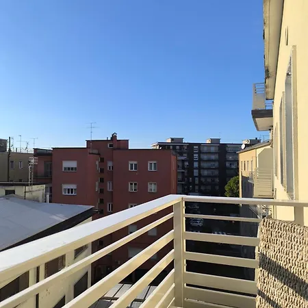 Citta Di Brixia Hospital Area Апартаменты *